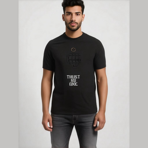 Hudson Outerwear Men's Size Large Black Trust No One Grenade 100% Cotton T-Shirt